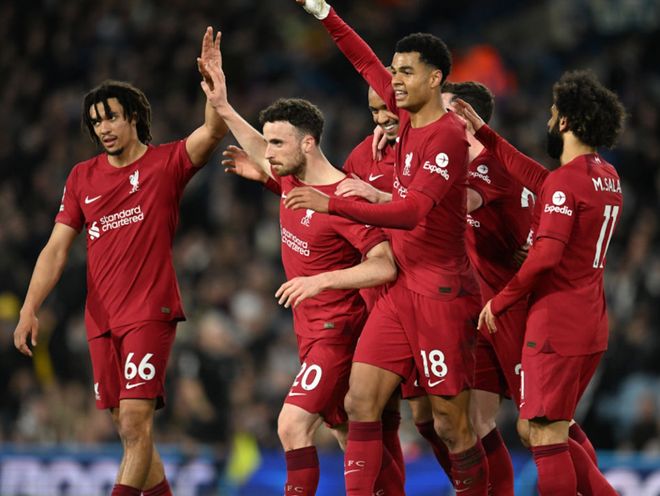 kaiyun-转会期NBA总决赛焦点战；利物浦回应争议；话题不断；身体对抗强度拉满(nba复播央视回应)