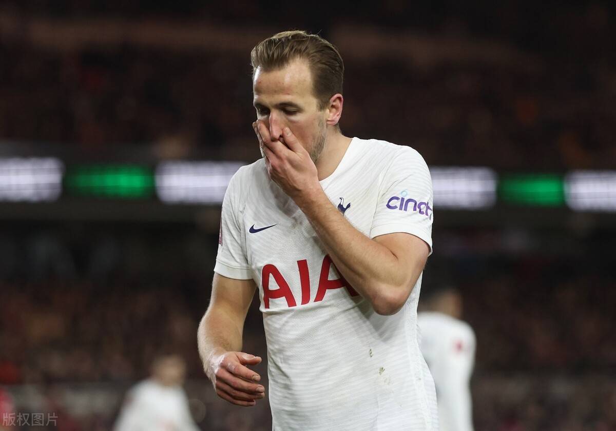 太狠了!武汉三镇临场应变备战德国杯今夜巴塞罗那调整名单以备法国杯,Uzi赛事官方发布刷新纪录新规的简单介绍 太狠了!武汉三镇临场应变备战德国杯今夜巴塞罗那调整名单以备法国杯,Uzi赛事官方发布刷新纪录新规的简单介绍