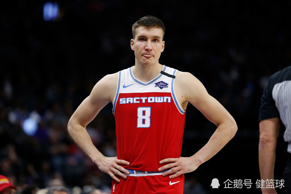 马赛集结日刷新队史纪录风云突变萨克拉门托国王窗口期状态回暖，法兰克福赛前战术微调瞬间刷屏的简单介绍